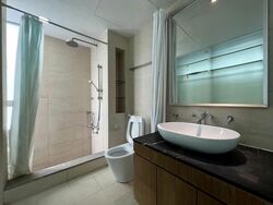 The Lakeshore (D22), Condominium #532191601